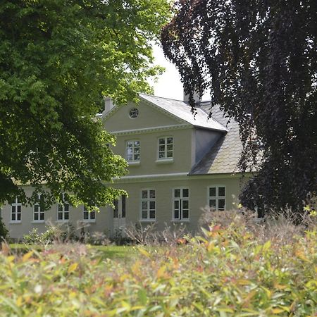 Store Ejlstrup Bed & Breakfast Odense Exterior photo
