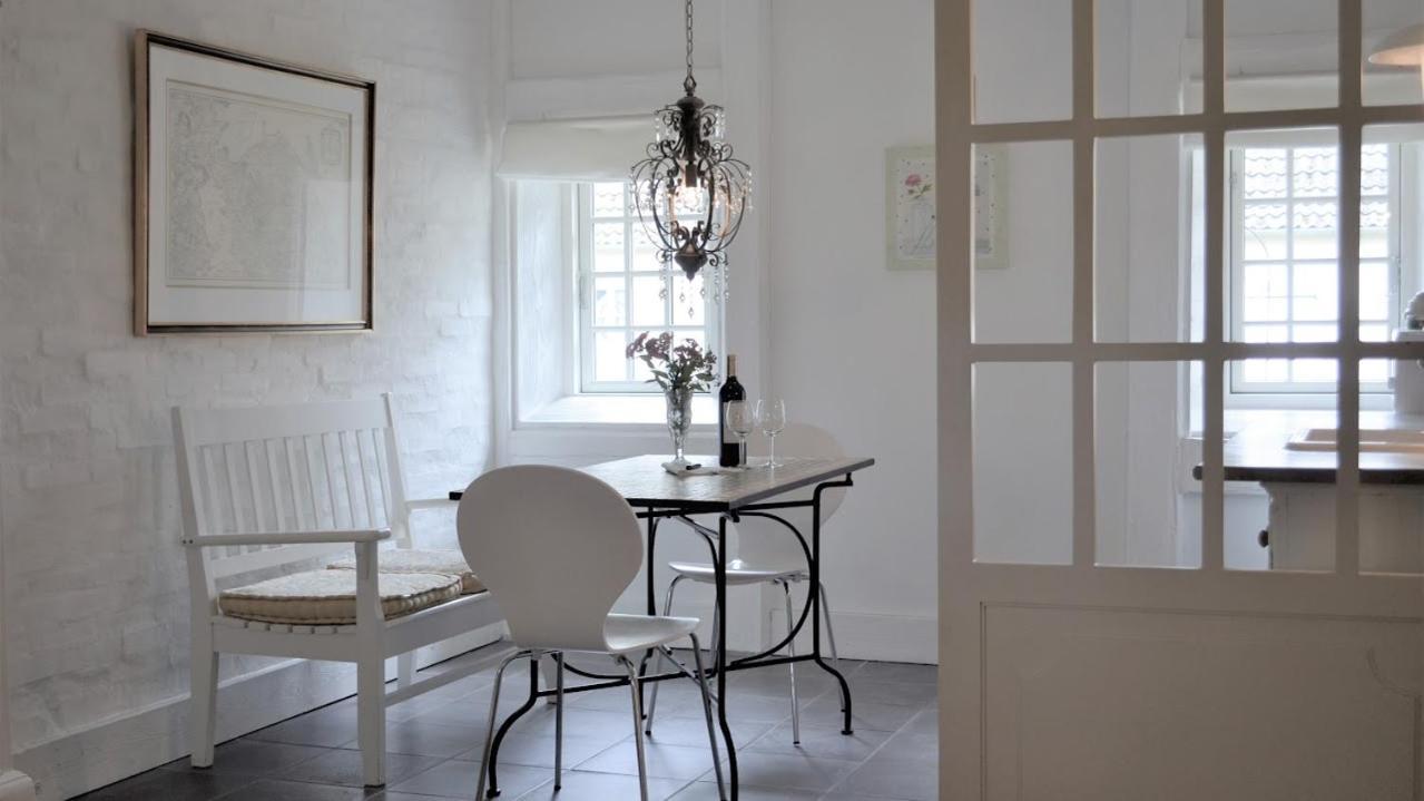 Store Ejlstrup Bed & Breakfast Odense Exterior photo